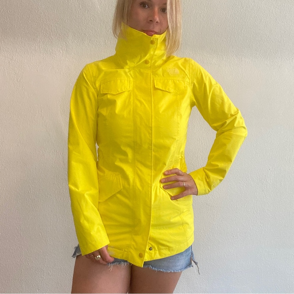 The North Face Safety Yellow Long Fitted Rain Coat Jacket Hyvent Hooded